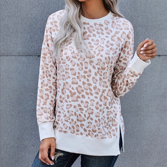 Leopard Sweatshirt - Picture 1 of 3